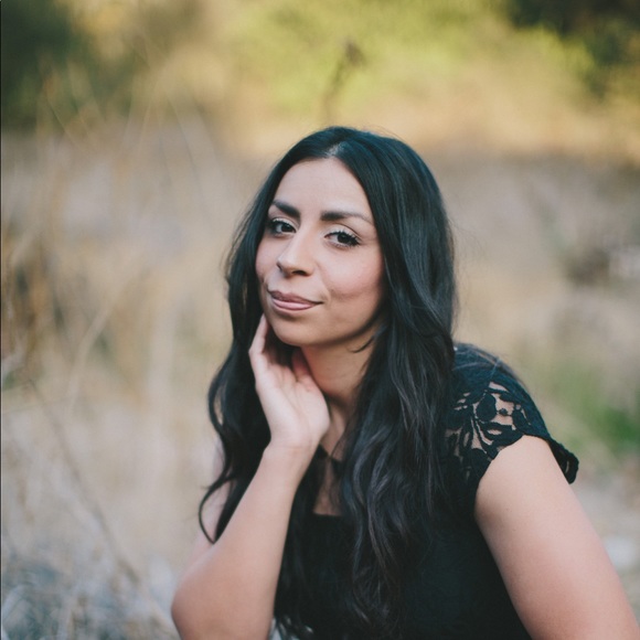 Meet your Posher, Jessica - Picture 1 of 1